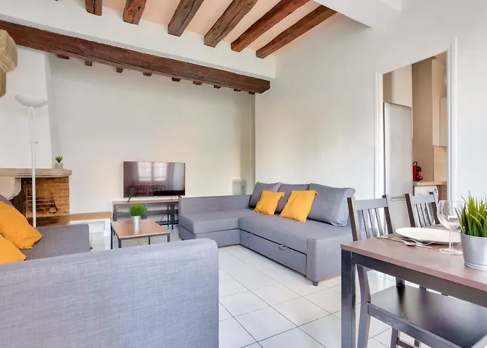 Apartament Quartier Notre Dame De *